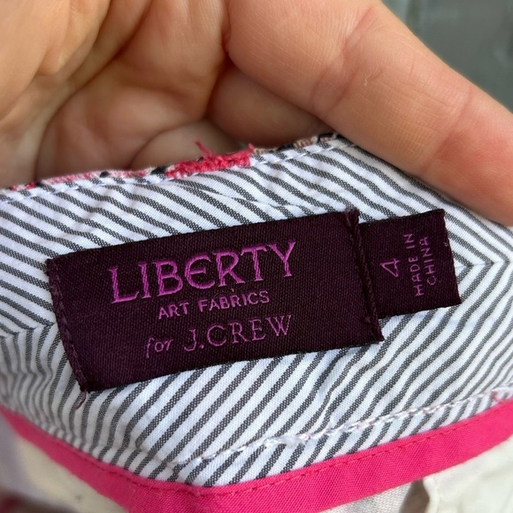 J.Crew x Liberty Art Fabrics pink floral chino shorts, size 4 - Picture 9 of 10